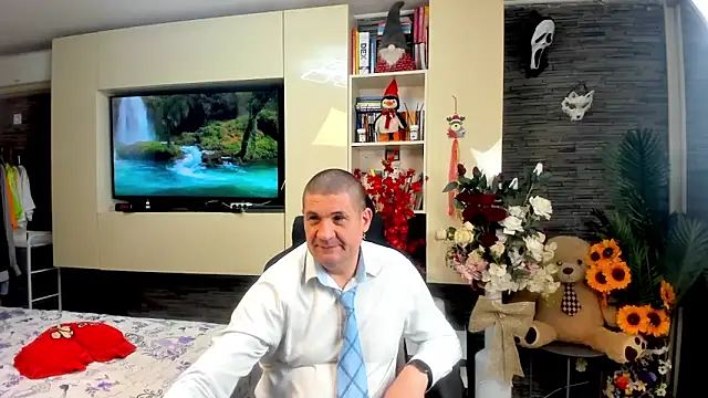 Snapshot of SpartacusDaddy48 chatting on May 2026 11:54:02 PM SpartacusDaddy48 online show from May 2026 11:54:02 PM