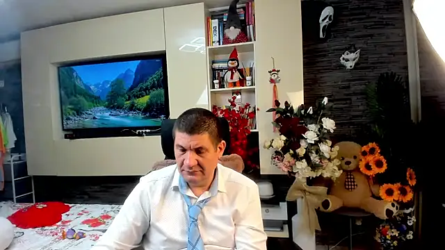 Snapshot of SpartacusDaddy48 chatting on May 2026 12:53:02 PM SpartacusDaddy48 online show from May 2026 12:53:02 PM