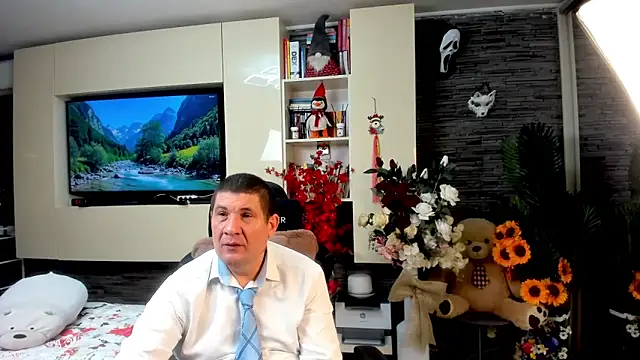 Snapshot of SpartacusDaddy48 chatting on May 2026 04:59:02 PM SpartacusDaddy48 online show from May 2026 04:59:02 PM