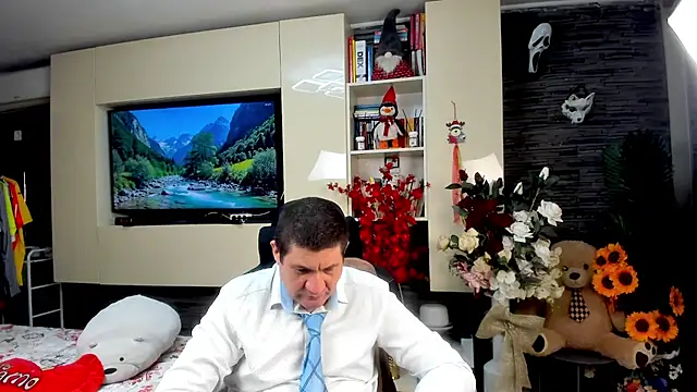 Snapshot of SpartacusDaddy48 chatting on June 2026 06:26:02 AM SpartacusDaddy48 online show from June 2026 06:26:02 AM