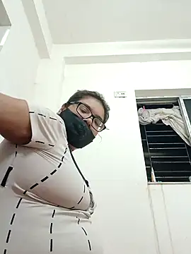 Elie couple143 online show from September 2025 04:40:02 PM