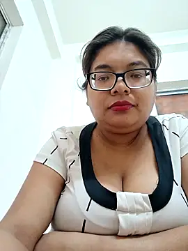 Elie couple143 online show from December 2025 07:38:01 AM