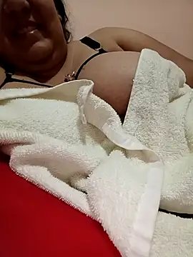 Snapshot of Caroomoom27 chatting on March 2026 06:31:02 AM Caroomoom27 online show from March 2026 06:31:02 AM