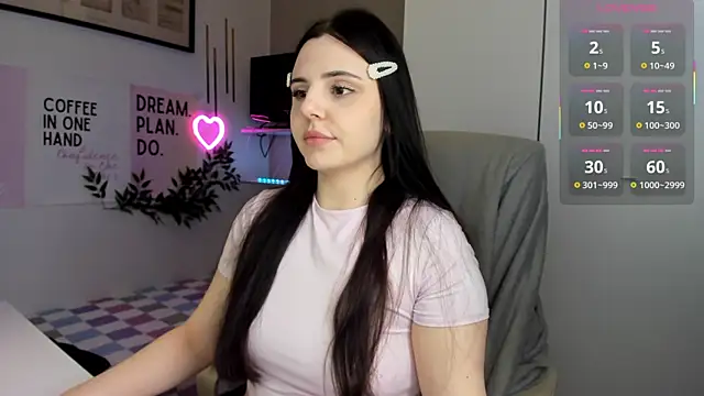 LiaWoow online show from January 2026 08:06:02 AM