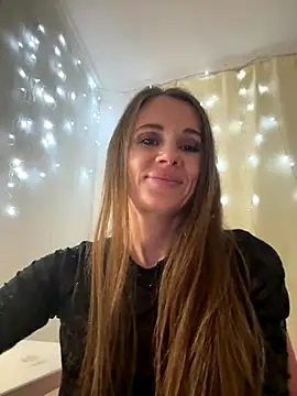 LucieMack online show from October 2025 08:20:02 PM