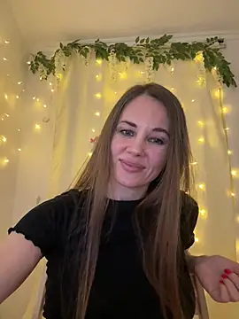 LucieMack online show from April 2026 06:17:01 PM