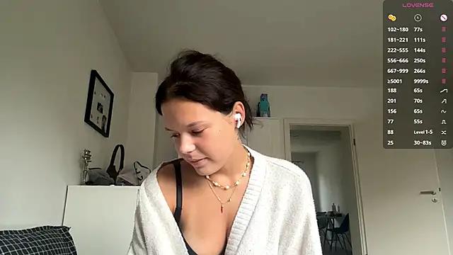 MaydaCornwall online show from October 2025 07:07:02 AM