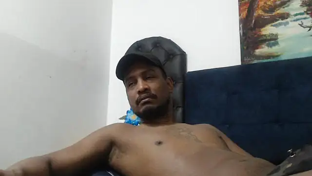Snapshot of ElCaballeroNegro24 chatting on May 2026 04:26:01 PM ElCaballeroNegro24 online show from May 2026 04:26:01 PM