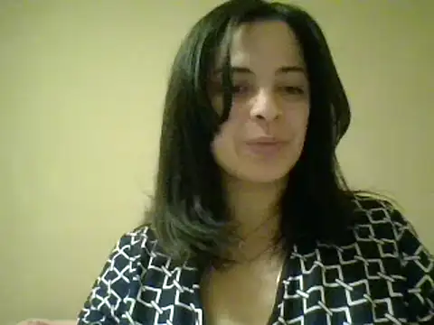 ITALIANASISIXX online show from February 2026 06:20:01 PM