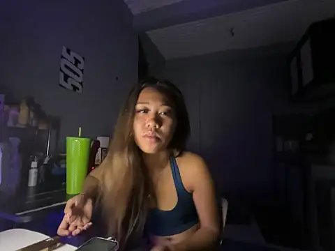 PinayLina18 online show from May 2026 02:28:01 AM