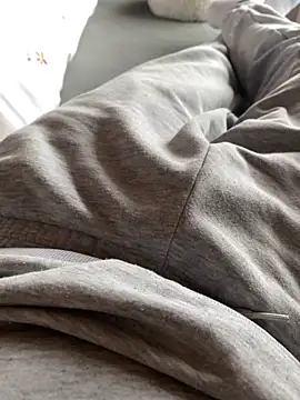 Snapshot of andrey1887 chatting on September 2025 08:51:02 AM andrey1887 online show from September 2025 08:51:02 AM