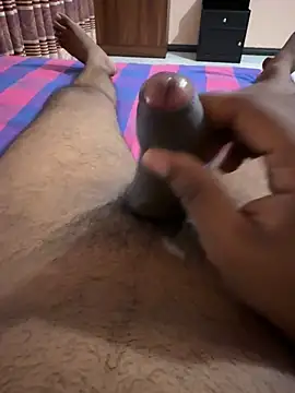 Snapshot of creepy7boy chatting on November 2025 06:01:01 PM creepy7boy online show from November 2025 06:01:01 PM