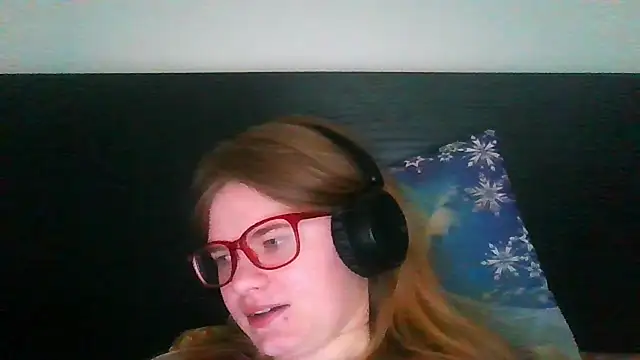 Moonolighta online show from October 2025 07:38:01 AM