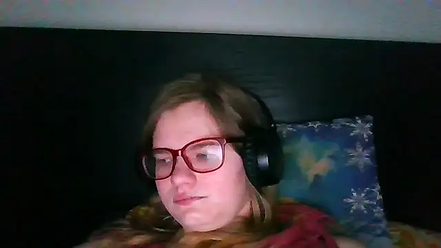 Moonolighta online show from October 2025 06:46:02 AM