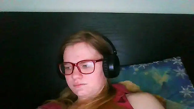 Moonolighta online show from October 2025 06:58:02 AM