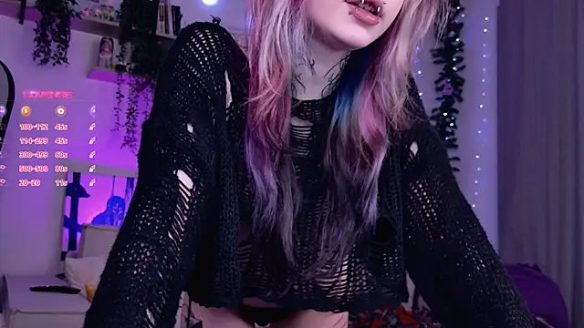 Lollyshy online show from December 2025 10:11:01 AM