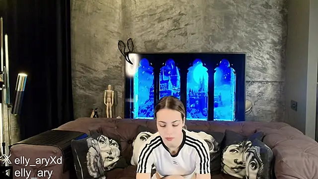 daddyonlyloveme online show from February 2026 09:35:02 PM