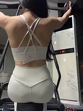 jiajia L online show from February 2026 02:12:02 PM