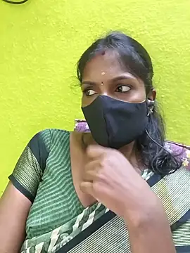 Snapshot of Honey_rosetamil chatting on June 2026 07:29:02 AM Honey rosetamil online show from June 2026 07:29:02 AM