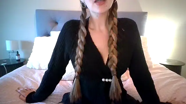 TaylorWest62 online show from October 2025 12:50:02 PM