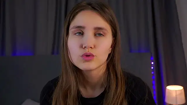 EthalFlowers online show from December 2025 01:02:02 AM