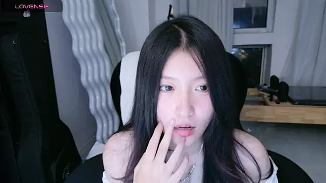 Snapshot of rainybb chatting on September 2025 03:00:02 PM rainybb online show from September 2025 03:00:02 PM