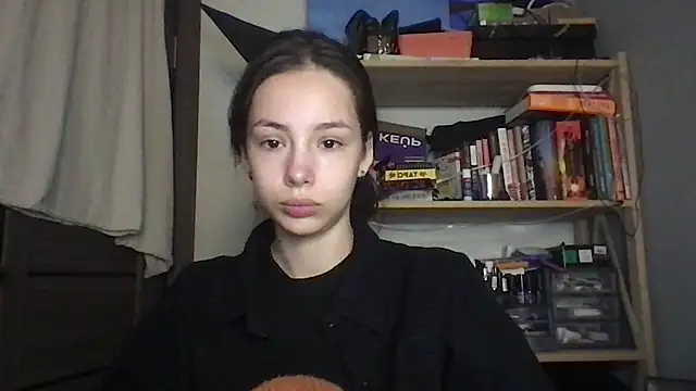 Yuna5343 online show from November 2025 09:05:02 PM