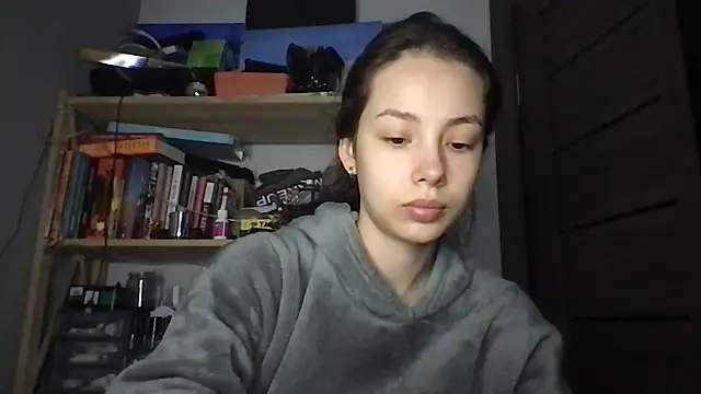 Yuna5343 online show from December 2025 08:24:02 PM