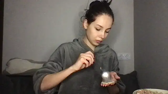 Yuna5343 online show from January 2026 08:54:01 PM