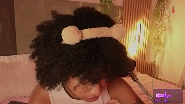 Lolalewis777 online show from November 2025 09:42:02 PM