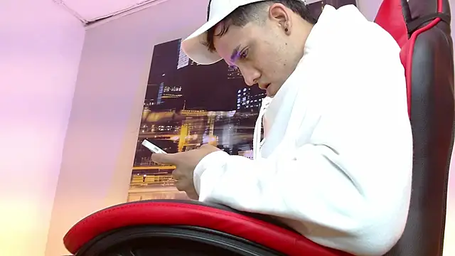 alexgiraldo   online show from March 2026 03:04:01 PM