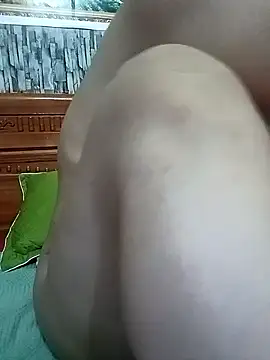 Snapshot of hang_sex chatting on May 2026 10:06:01 PM hang sex online show from May 2026 10:06:01 PM