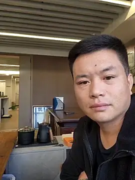 Snapshot of asinmodel chatting on November 2025 04:33:01 AM asinmodel online show from November 2025 04:33:01 AM