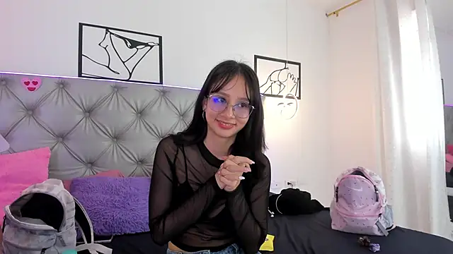 Naughty Couple83 online show from March 2026 03:19:02 PM