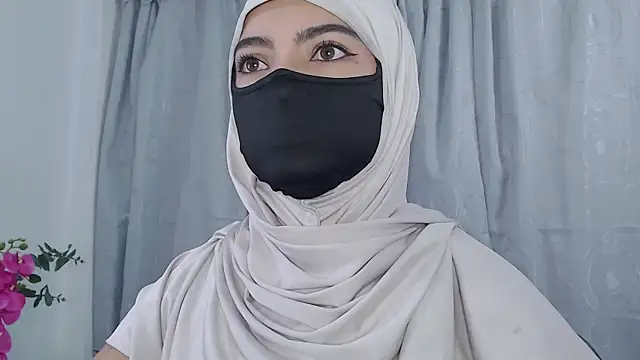 Snapshot of jade_nassar chatting on May 2026 12:47:02 PM jade nassar online show from May 2026 12:47:02 PM