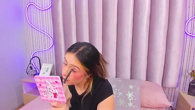 SamanthaPeachss online show from November 2025 12:05:02 PM