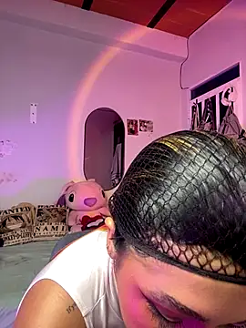 emilysofiia online show from September 2025 11:07:01 PM