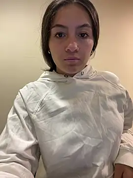 Alyha Cortes online show from March 2026 01:17:01 PM