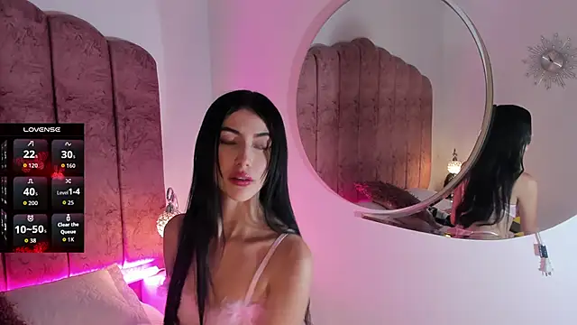 Snapshot of ValeskaZuev1 chatting on September 2025 07:06:02 PM ValeskaZuev1 online show from September 2025 07:06:02 PM