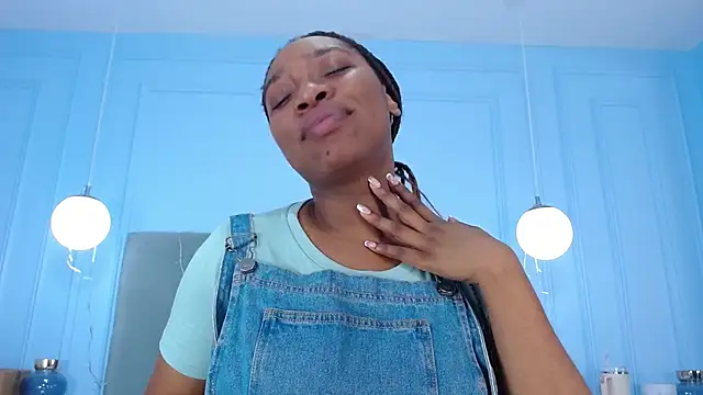 Snapshot of NatashaSilver chatting on September 2025 02:07:01 PM NatashaSilver online show from September 2025 02:07:01 PM