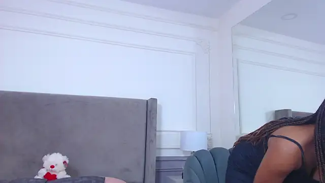 Snapshot of NatashaSilver chatting on October 2025 02:19:01 PM NatashaSilver online show from October 2025 02:19:01 PM