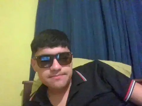 juanfritaa21 online show from September 2025 02:44:01 AM