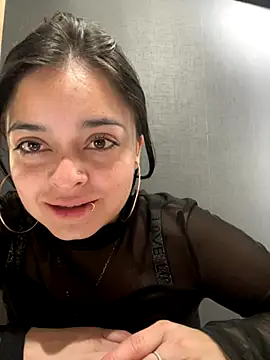 Emily Rivers  online show from October 2025 01:07:01 PM