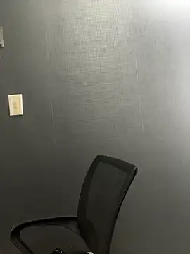 Emily Rivers  online show from November 2025 01:10:02 PM