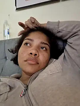 madelene online show from March 2025 05:27:02 AM