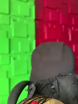 Snapshot of Linda_LS chatting on October 2025 01:45:02 PM Linda LS online show from October 2025 01:45:02 PM