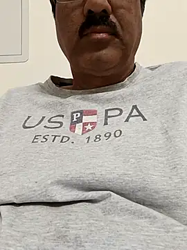 moonflower25 online show from September 2025 02:17:01 PM