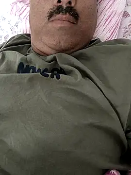 moonflower25 online show from February 2026 06:37:02 PM