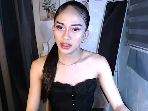 LauraSoHot online show from September 2025 05:16:01 PM