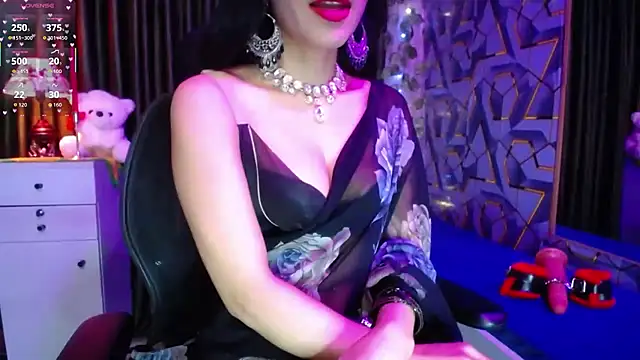 Snapshot of heyy_kiran chatting on June 2026 10:32:02 PM heyy kiran online show from June 2026 10:32:02 PM